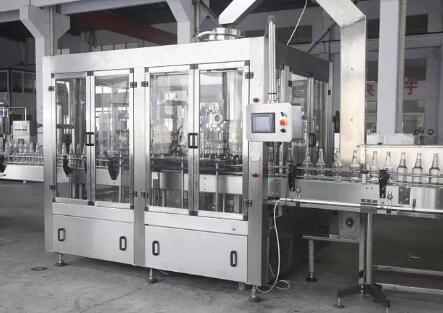 啤酒灌裝機(jī) 啤酒灌裝機(jī)